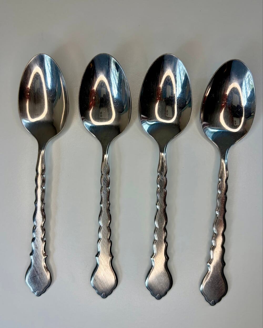 Oneida Cello Teaspoon Set of 4
